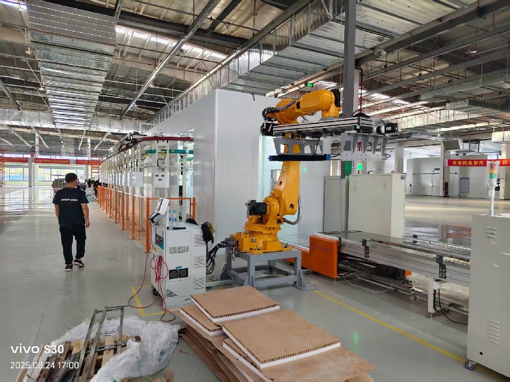 當工廠遇上上下機器人,生產效率飆升的秘密是什么?揭秘自動化如何顛覆傳統制造!